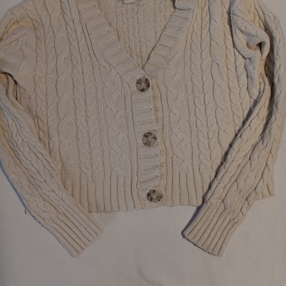 American Eagle Cozy Cream Cable Knit Sweater